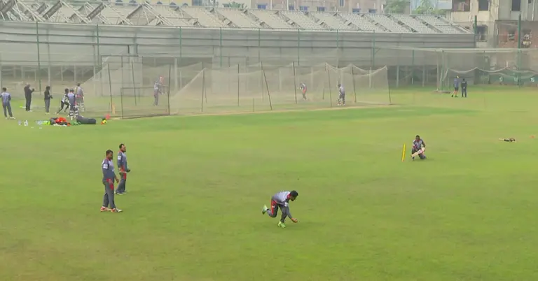 ঢাকায় অনুশীলন করছে বিপিএলের তিন দলের খেলোয়াড়রা